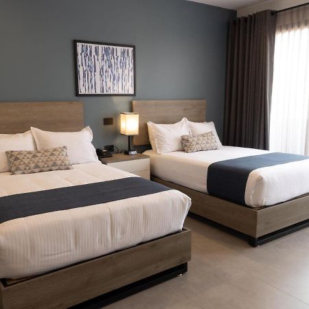 Th Hotel & Vivienda Tepatitlan Extérieur photo